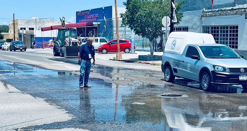 Suspende COEPRIS venta de alimentos en zonas con escurrimientos de aguas negras