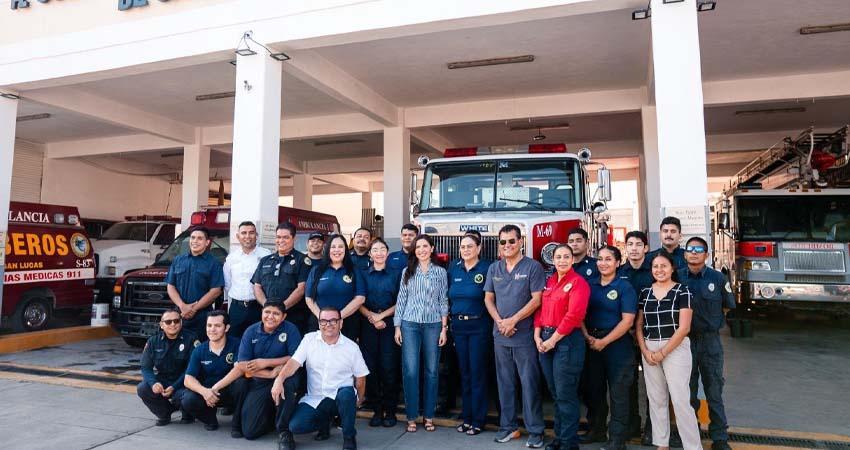 Reconocen con donativo labor de bomberos de Cabo San Lucas, previo al Día Nacional del Bombero