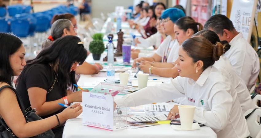Convoca SNE a Feria Nacional de Empleo con más de 250 vacantes