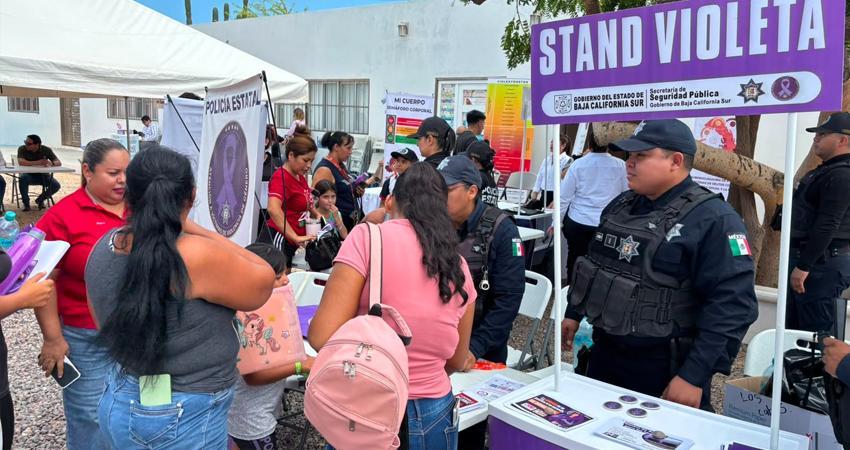 Atiende Mesa Violeta Itinerante a más de 30 mujeres en colonia La Pasión