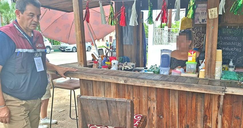 COEPRIS retira más de 35 puestos de venta de alimentos en zonas con derrames
