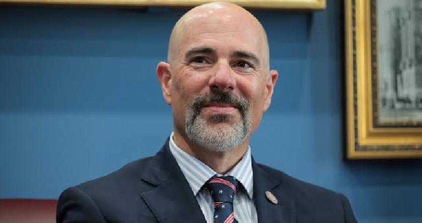 Funcionarios mexicanos de ‘alto nivel’ trabajan directamente con cárteles: director de la DEA
