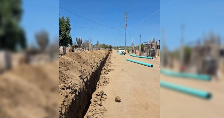 Cumple Ayuntamiento de La Paz con familias de Ampliación La Pitahaya, con red sanitaria
