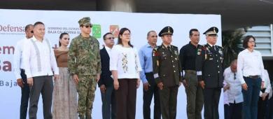 Inicia Gobierno de BCS actividades del mes patrio con izamiento de bandera