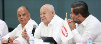 Participa Castro Cosío en tercera sesión del Consejo Directivo Nacional de la CMIC