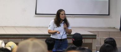 Fortalecen en la UABCS capacitación de estudiantes ante el riesgo del gusano barrenador del ganado
