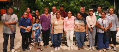 Amor Fenech da seguimiento a solicitudes de familias en colonia La Fuente