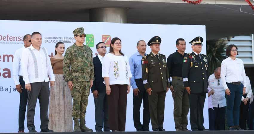 Inicia Gobierno de BCS actividades del mes patrio con izamiento de bandera