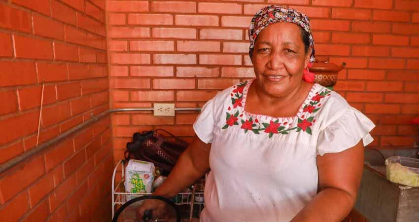 Mercado Étnico en La Paz, consolida su oferta gastronómica y artesanal