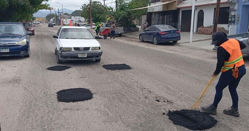 Avanza jornada de bacheo en La Paz con más de 2 mil 700 reparaciones