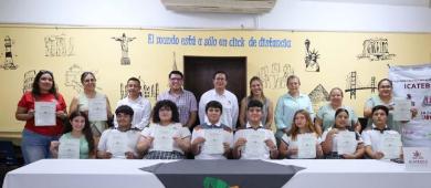 Entrega ICATEBCS 39 constancias a comunidad escolar y administrativa de Los Cabos