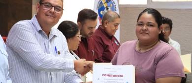 Reconoce Secretaría de Salud participación de estudiantes de la UABCS en campaña nacional de vacunación antirrábica