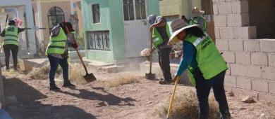 Ayuntamiento de La Paz prepara panteones municipales para la celebración del Día de Muertos