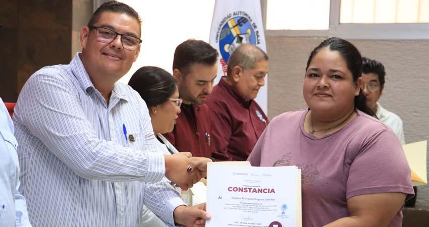 Reconoce Secretaría de Salud participación de estudiantes de la UABCS en campaña nacional de vacunación antirrábica