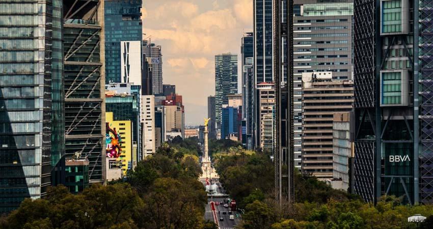 Inversión en México crece un 6.6% interanual en julio y consolida su recuperación