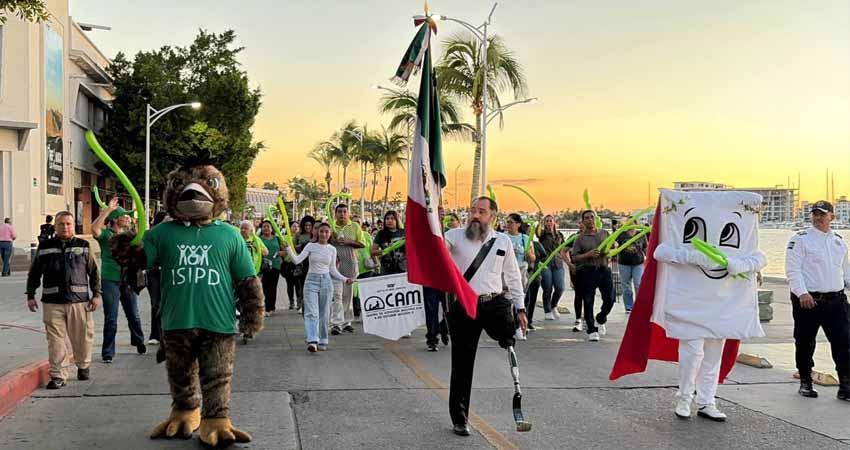 Marchan en BCS por la inclusión, los derechos y la igualdad de oportunidades: ISIPD