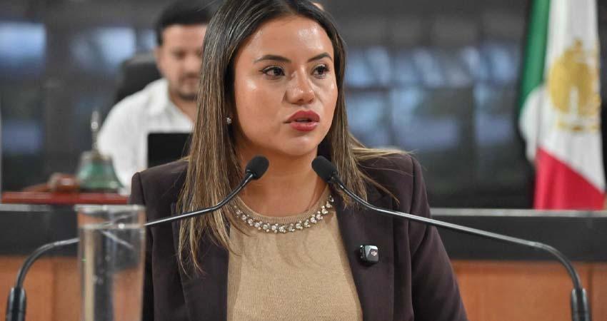 Pide diputada Guadalupe Vázquez que se dictaminen iniciativas anticorrupción y de eliminación de fuero