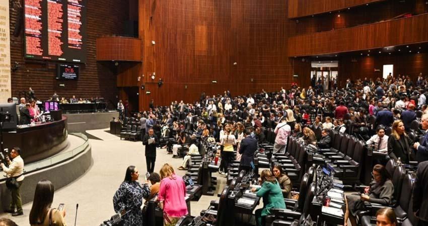 Diputados aprueban ingresos por 10.6 billones; incluyen deuda por 1.7 billones