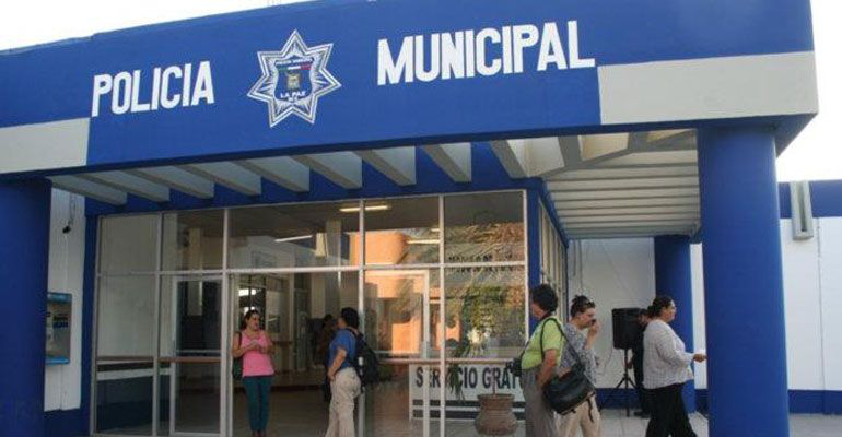 Tránsito expidió más de dos mil 50 licencias en el programa “Joven Conduce La Paz”