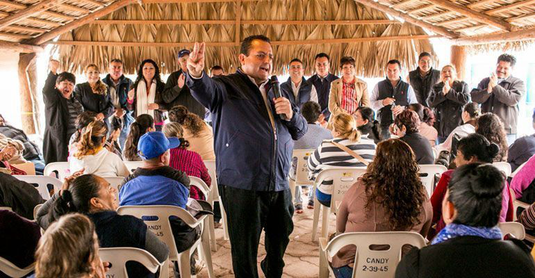 Se compromete Carlos Mendoza a seguir impulsando a Comondú   