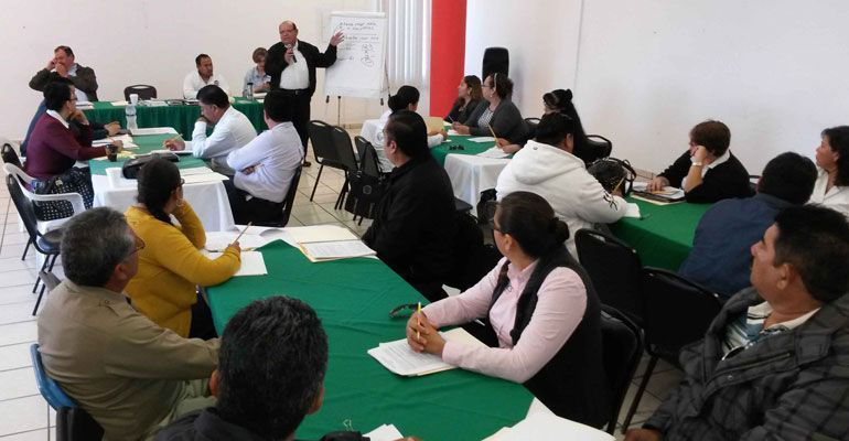 De nueva cuenta sindicalizados se manifiestan por falta de pago de bono de 3 mil   