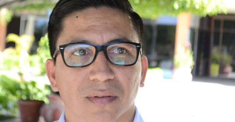 Se registra Erick Leggs como aspirante a la presidencia de la CEDH; reconoce que hubo administraciones “grises”