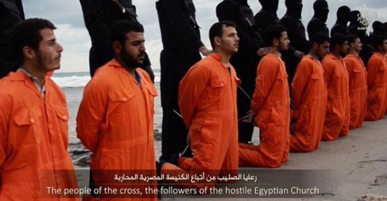 EI divulga video de presunta decapitación de 21 egipcios