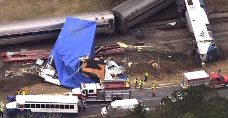 Choque de tren de pasajeros en EU deja 40 heridos