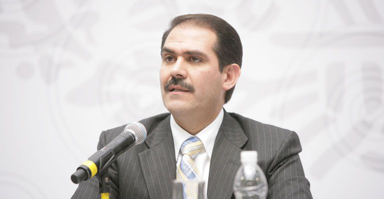 Bajan diputados debate político; se van de puente