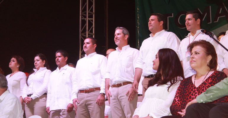 No llegó César Camacho a la toma de protesta de los candidatos sudcalifornianos