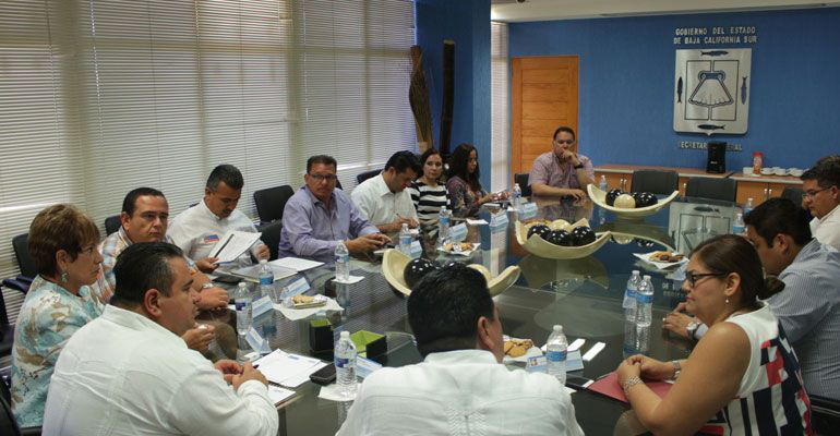 Programa el Gobierno con el IEE la entrega de recursos   