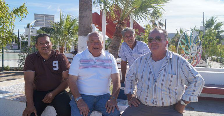 Vamos por un verdadero cambio donde todos disfruten los derechos y no solo los  que están en el poder: Víctor Castro