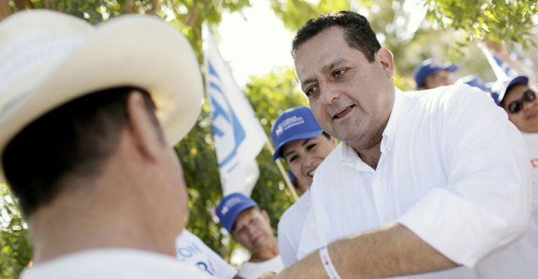 Compromete Carlos Mendoza seguro de vida para todos los pescadores de la entidad   