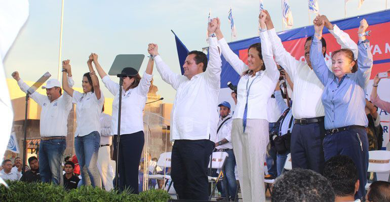 Respalda Margarita Zavala a Carlos Mendoza; gobierno panista son honestos y transparentes