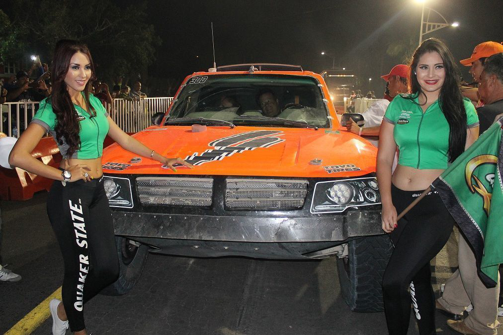 Robby Gordon se lleva el Overall en las Dos Mares 500