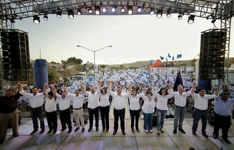 Compromete Mendoza Davis mayor desarrollo a los loretanos