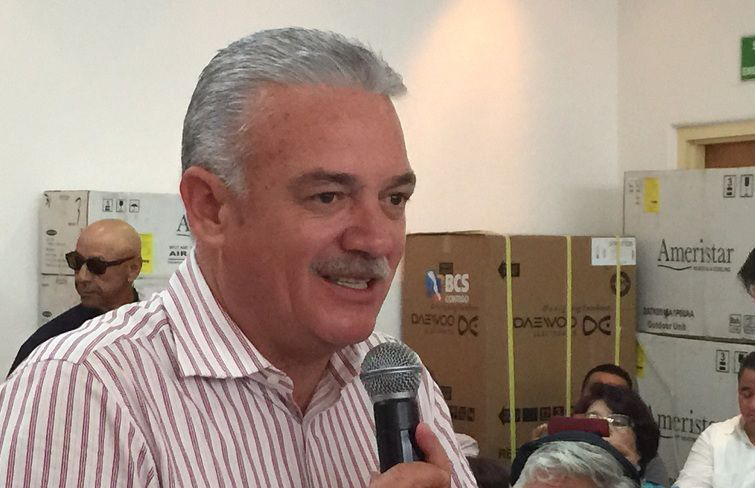 Anuncia Marcos Covarrubias su retiro de la política