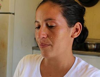 Madre angustiada pide que le devuelvan a sus 3 hijos