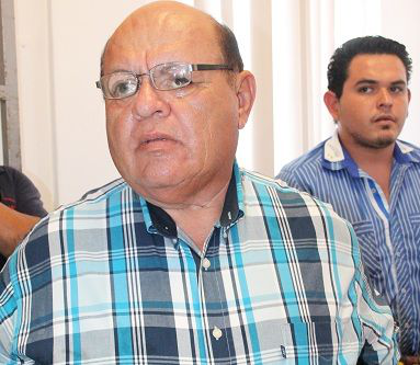 Oficialía Mayor del Ayuntamiento jubiló a líder de la sección La Paz Francisco Osuna Frías