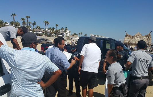A la caza de golondrinos, realizan operativo en playas de San Lucas