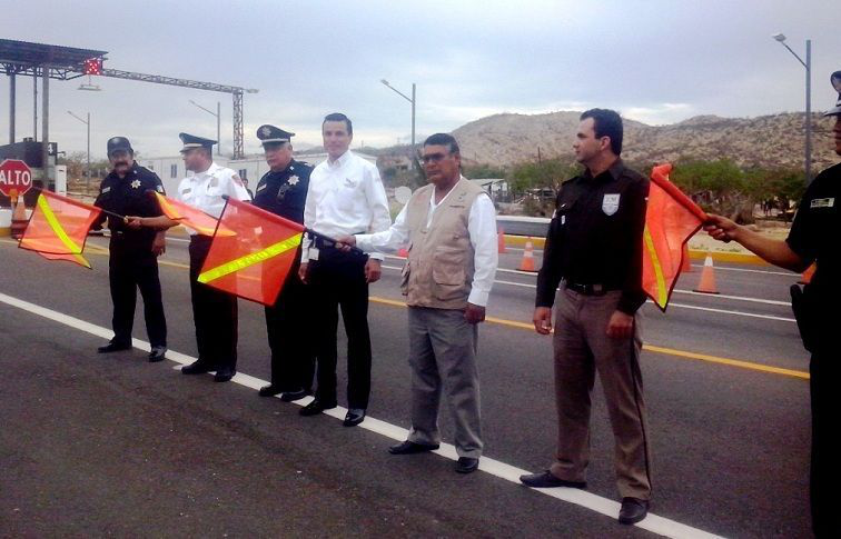 Dan banderazo Seguridad Pública y corporaciones por el periodo vacacional 2015