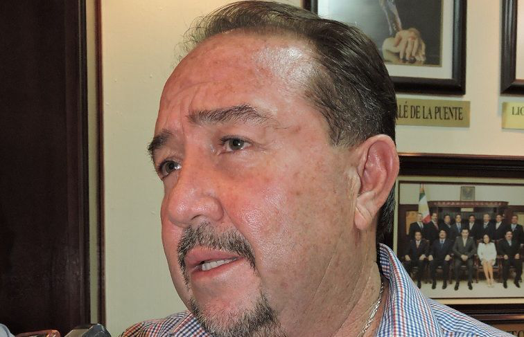 Alcalde asegura la entrega de bases sindicales obedeció a las propuestas de la comisión mixta escalafonaria