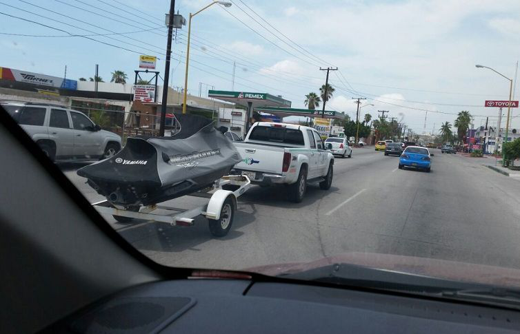 Utiliza COEPRIS vehículos oficiales para uso particular