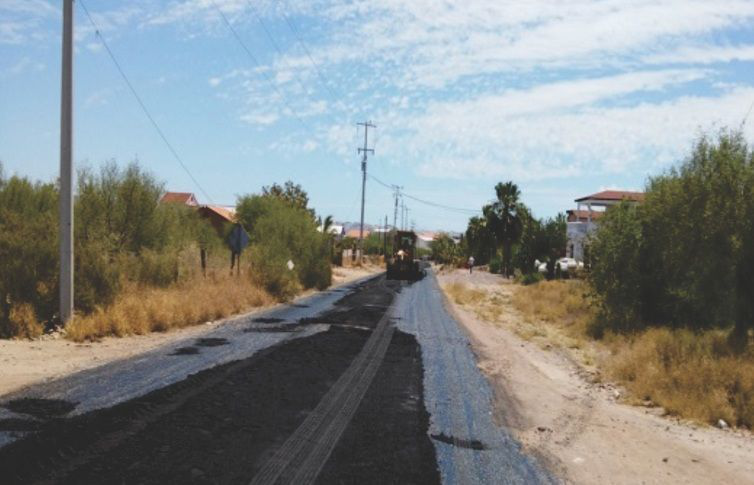 Apoya PEMEX al Gobierno del Estado con 800 toneladas de asfalto