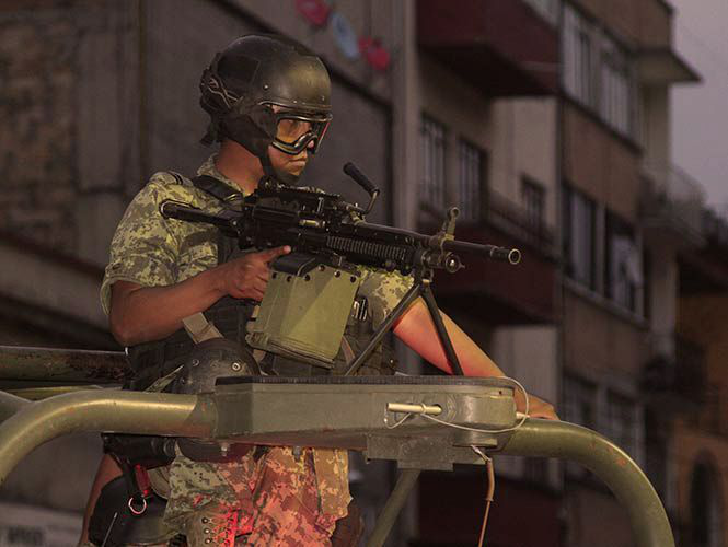 Se enfrentan federales y civiles en Tamaulipas; hay un muerto