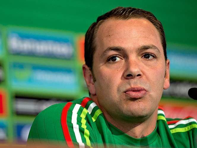 Auxiliar de ‘Piojo’ seguirá en el Tri; anuncian nueva estructura