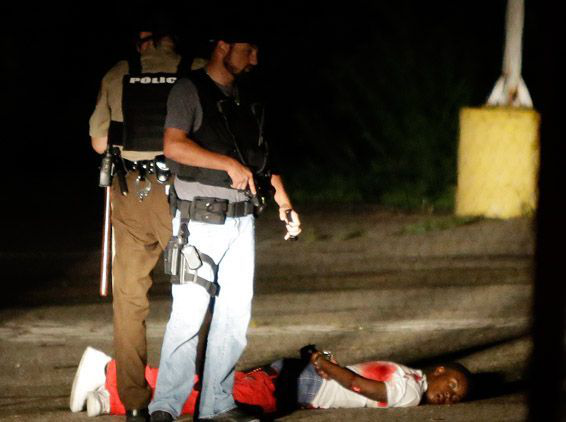 Detienen a nueve tras protestas por muerte de afroamericano en EU