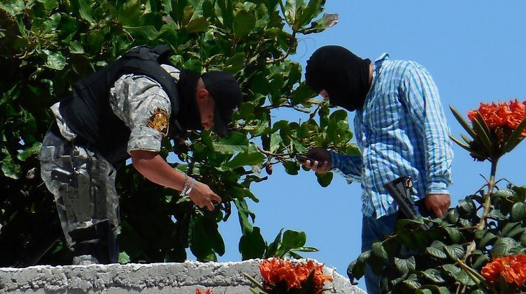 Detuvieron a cuatro sujetos por balacera en El Centenario