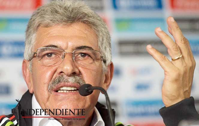 No vengo como salvador, dice ‘Tuca’ en su presentación con el Tri