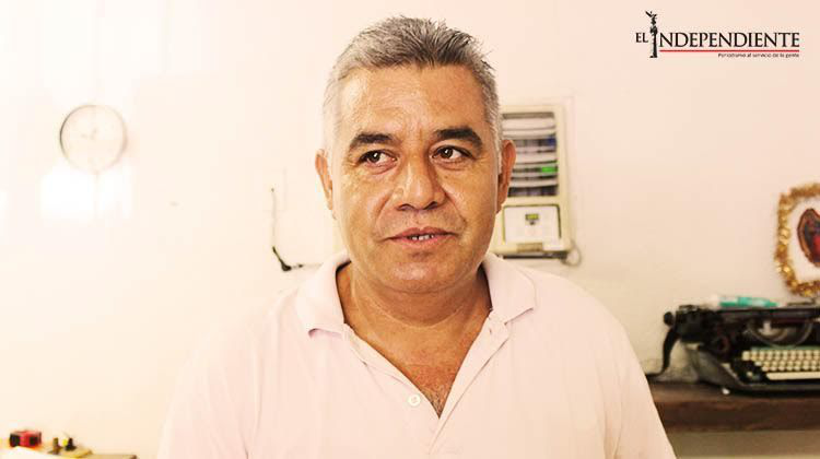 Acusan a compadre de Nacho Monroy de “hacer y deshacer” en el Mercado Bravo